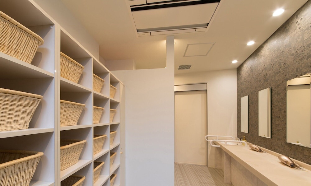 S.Training Center Hotel 23/58