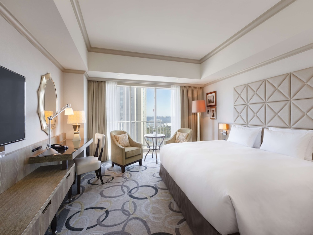 ROOM, TWIN BEDS