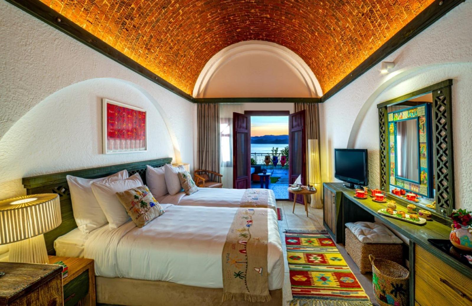 House, Twin Beds