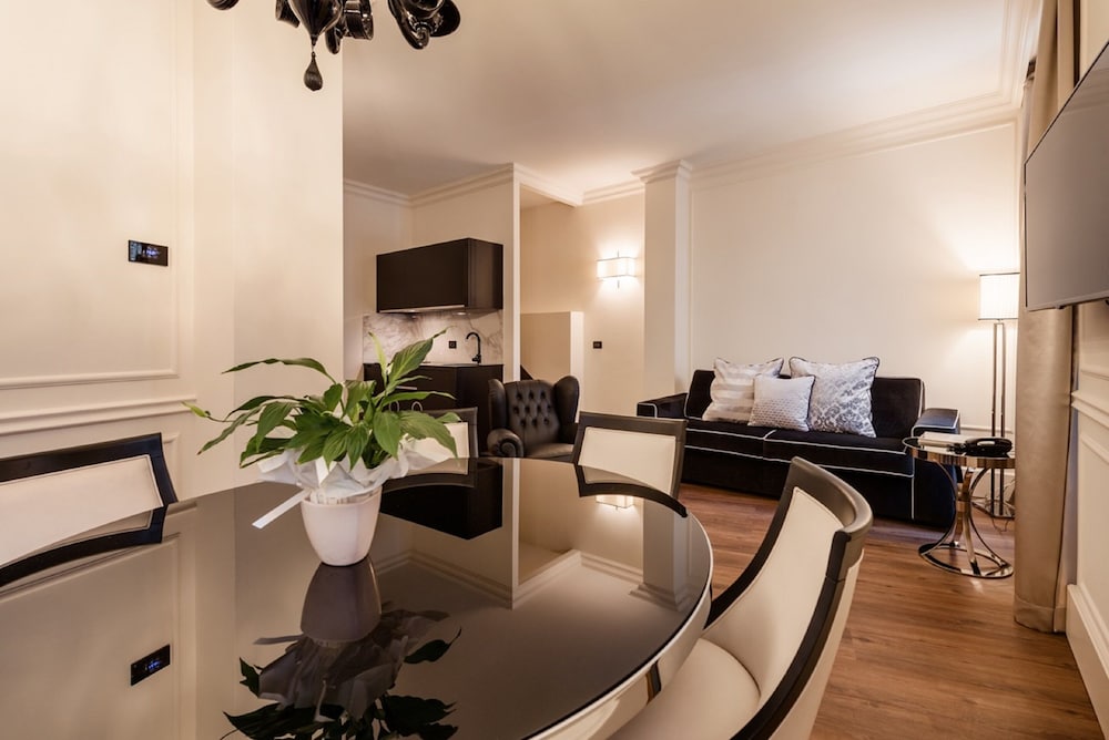 Aparthotel Verona House 34/50