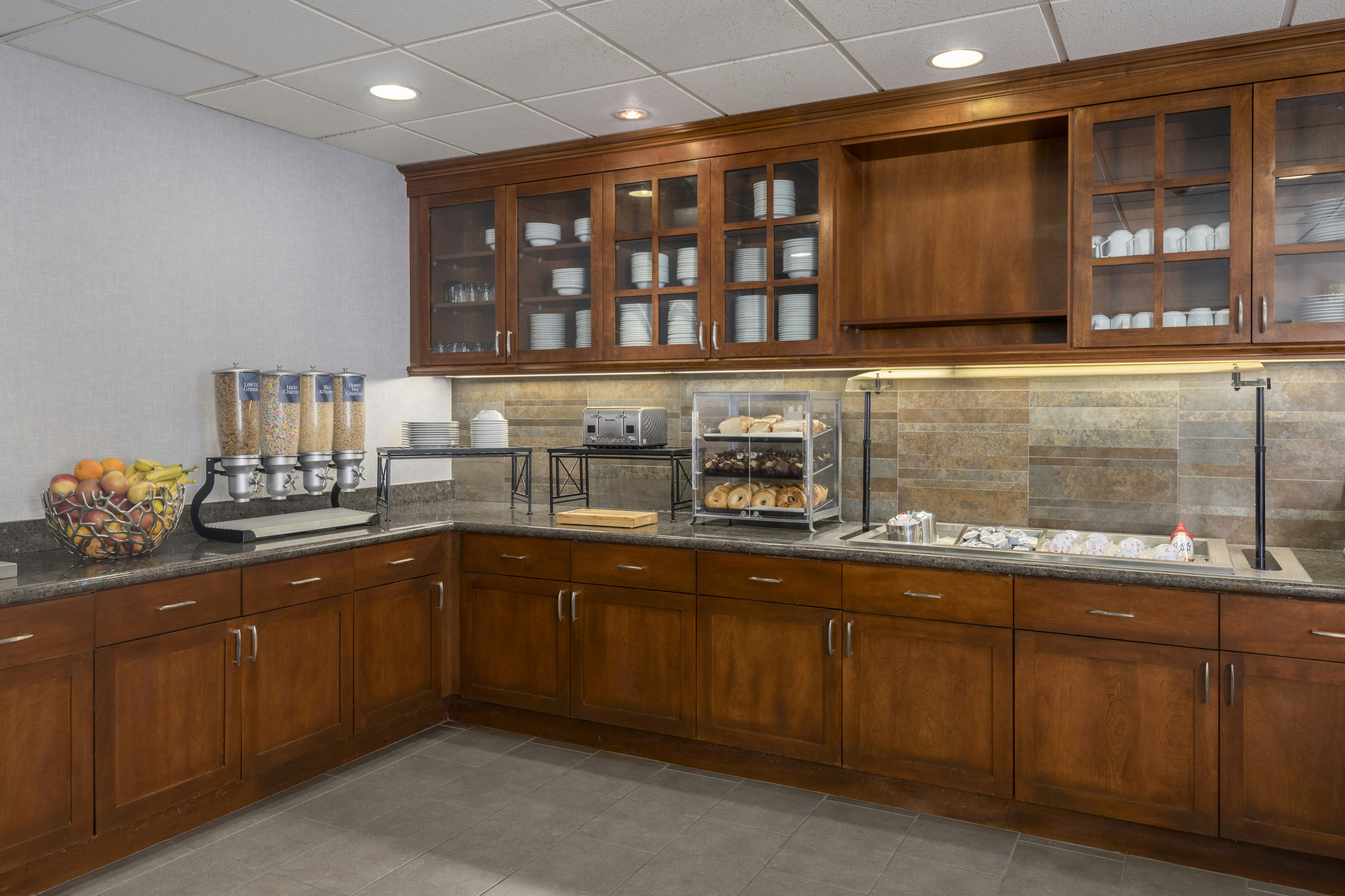 Homewood Suites by Hilton Phoenix North-Happy Valley 10/55