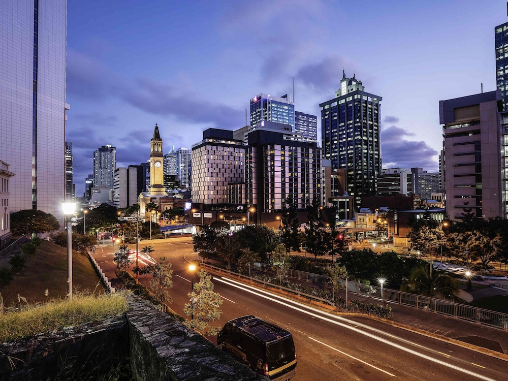 Mercure Brisbane King George Square 70/73
