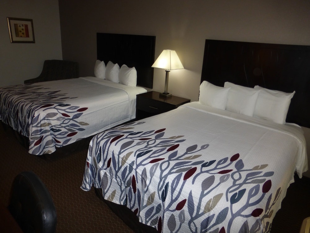 Red Roof Inn Pecos 9/23