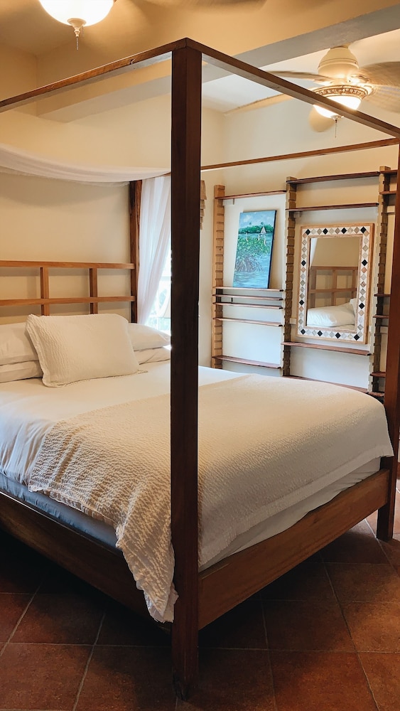 1 BEDROOM, CARIBBEAN, DREAM, VILLA, QUEEN BED, OCEAN FRONT