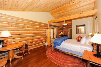 Dancing Bear Lodge 8/50