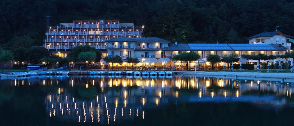 Parc Hotel Du Lac 43/50