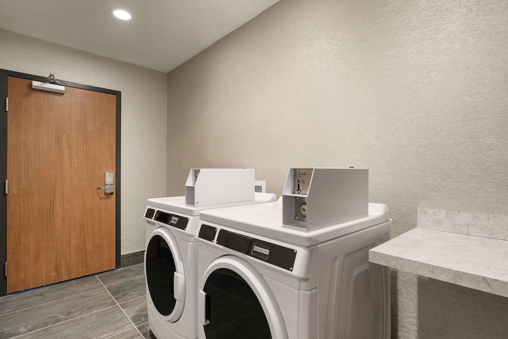 La Quinta Inn Suites By Wyndham San Antonio Seaworld Lafb 5/39