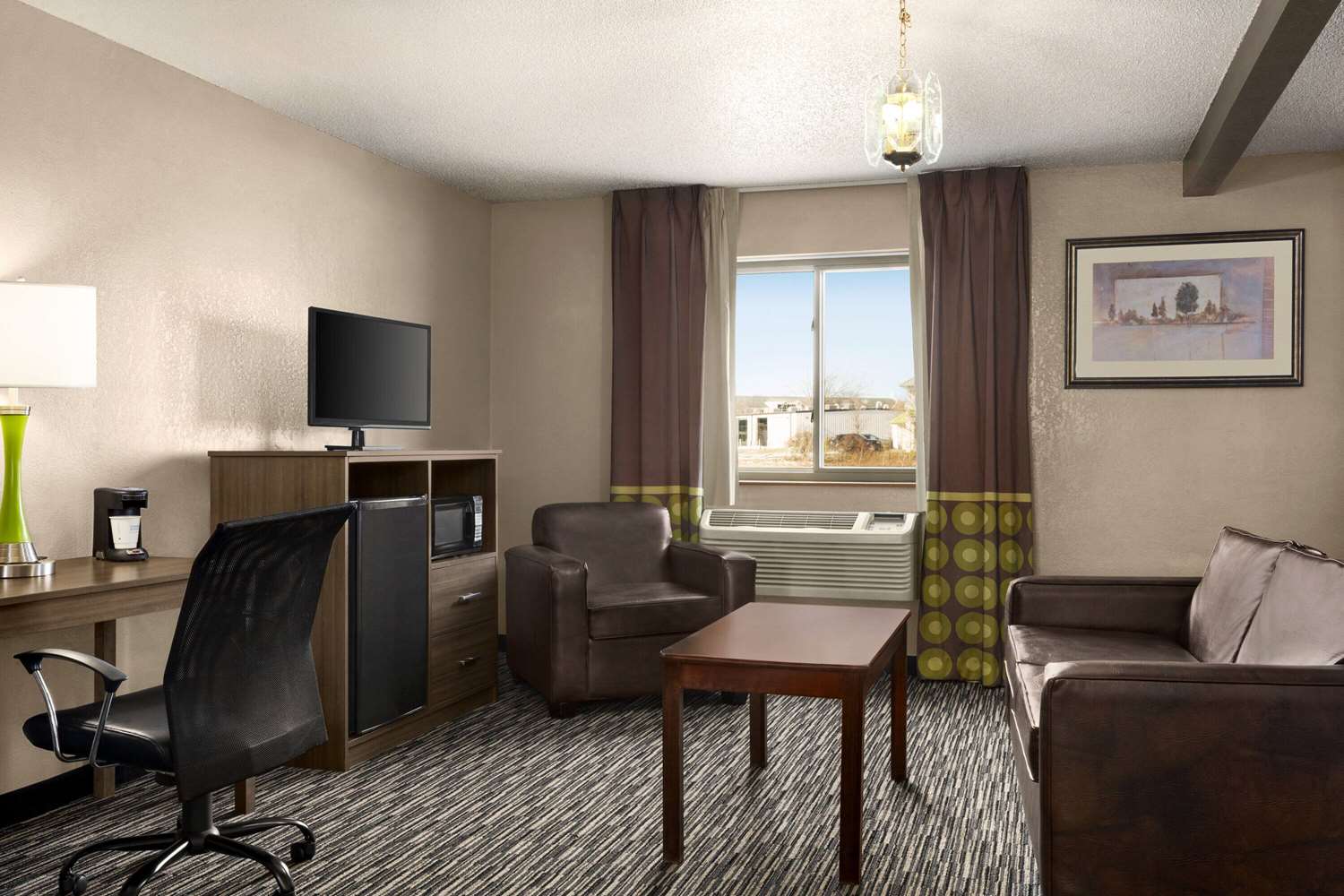 Super 8 by Wyndham Joliet I-55 N/Chicago 38/48