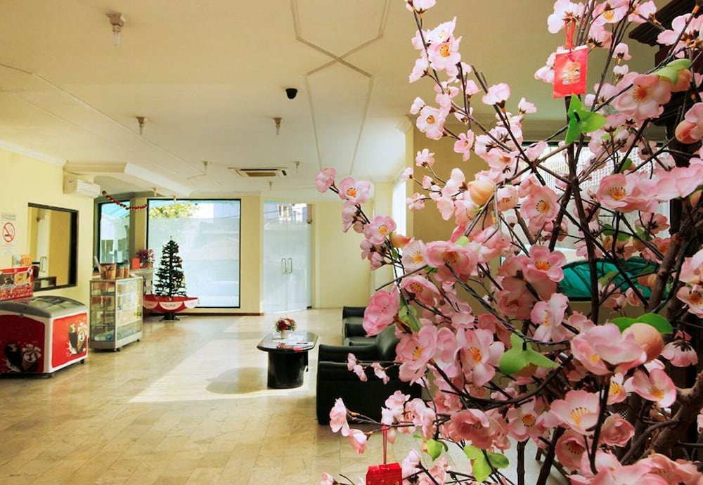 Hotel Lautze Indah 30/44