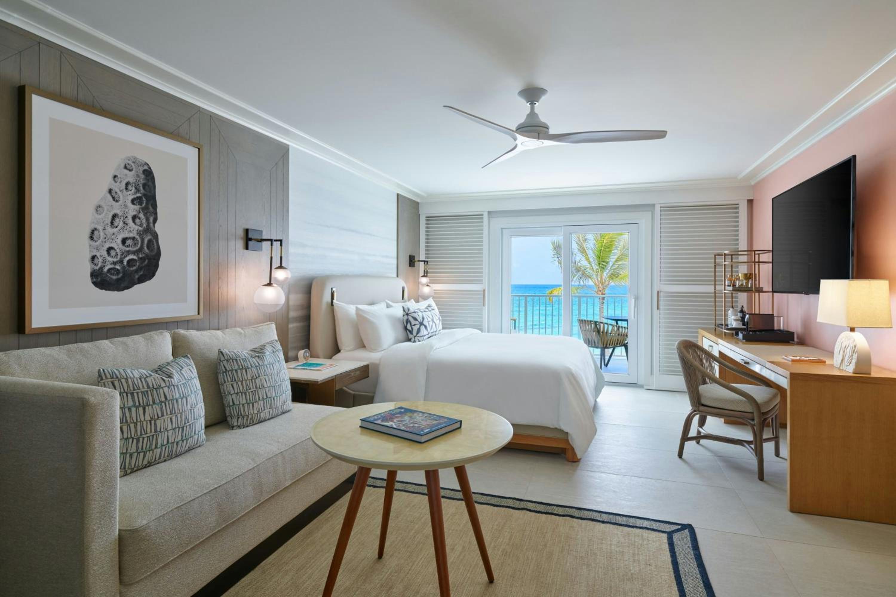 Guest Room, King Bed, Beach Front, Sofa