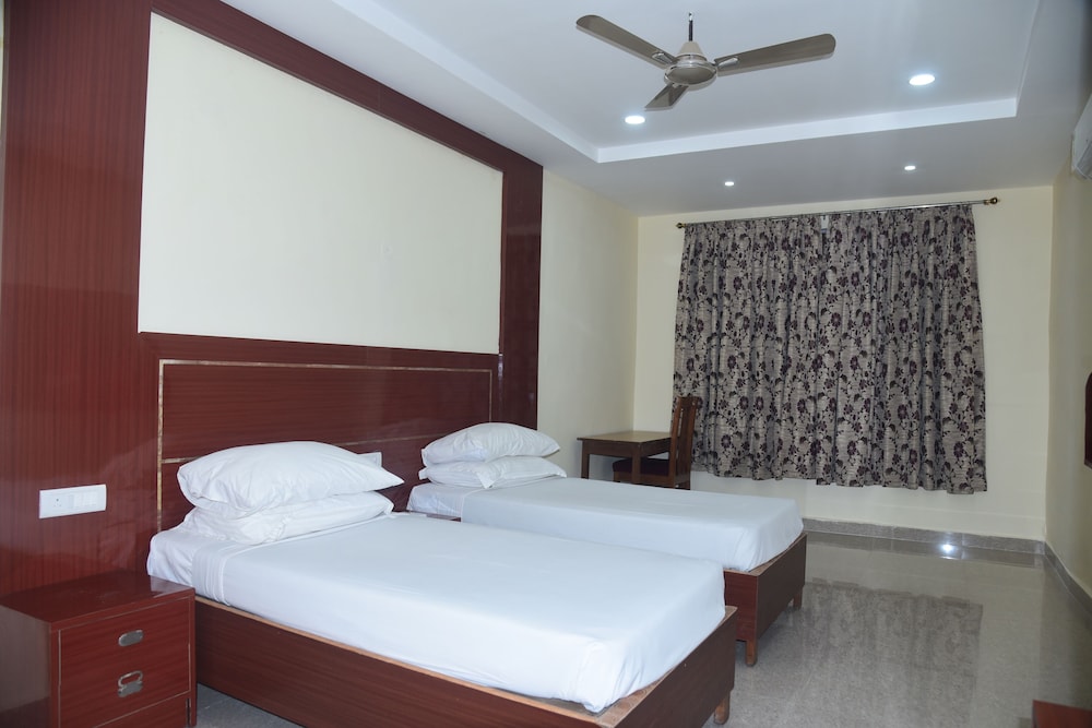 INDO HOKKE HOTEL 14/50