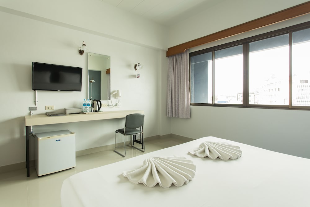 City Hotel 21/50