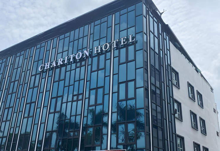 Chariton Skudai Hotel 1/10
