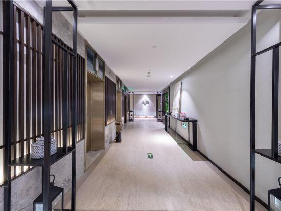 Yunyi Zizai Hotel 34/34