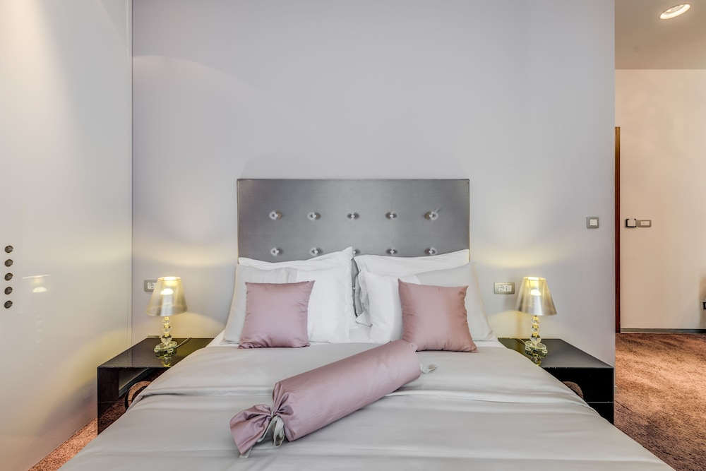 Starlight luxury rooms 22/50