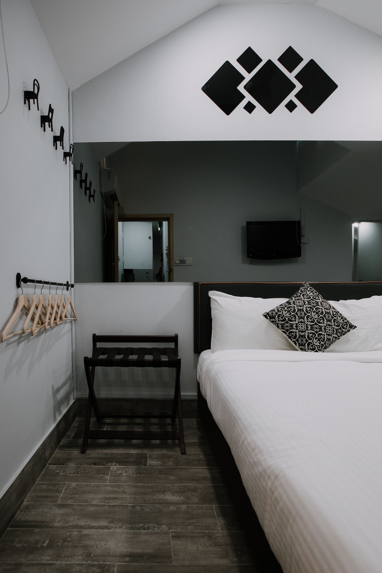 Skylight, Family, 2 Queen Beds
