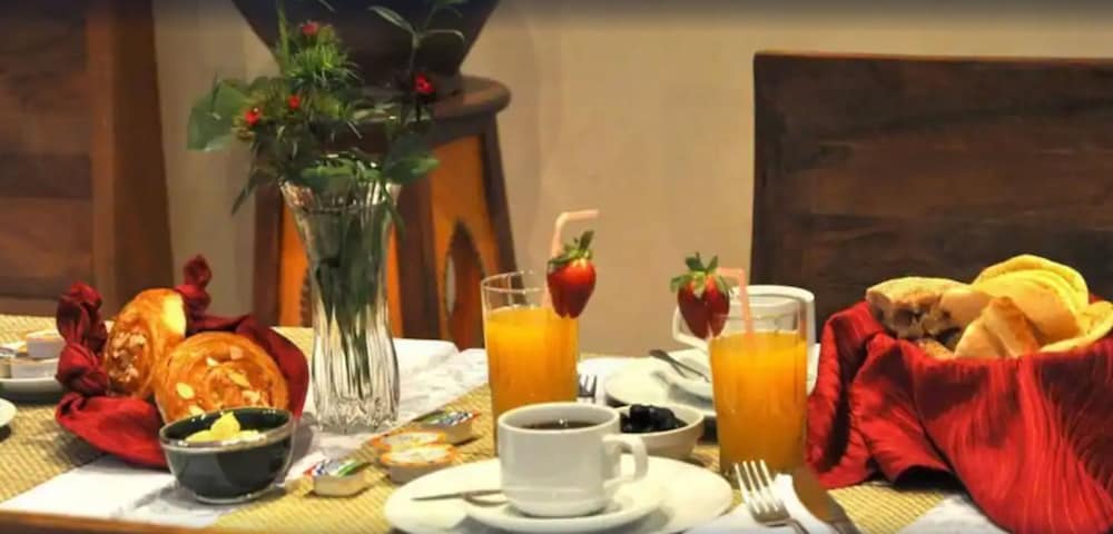 MONT GUELIZ HOTEL 21/34