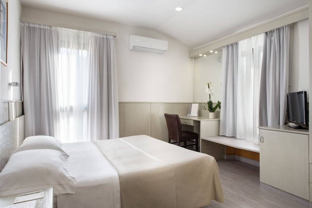 CLASSIC, DOUBLE OR TWIN BED, ANNEX