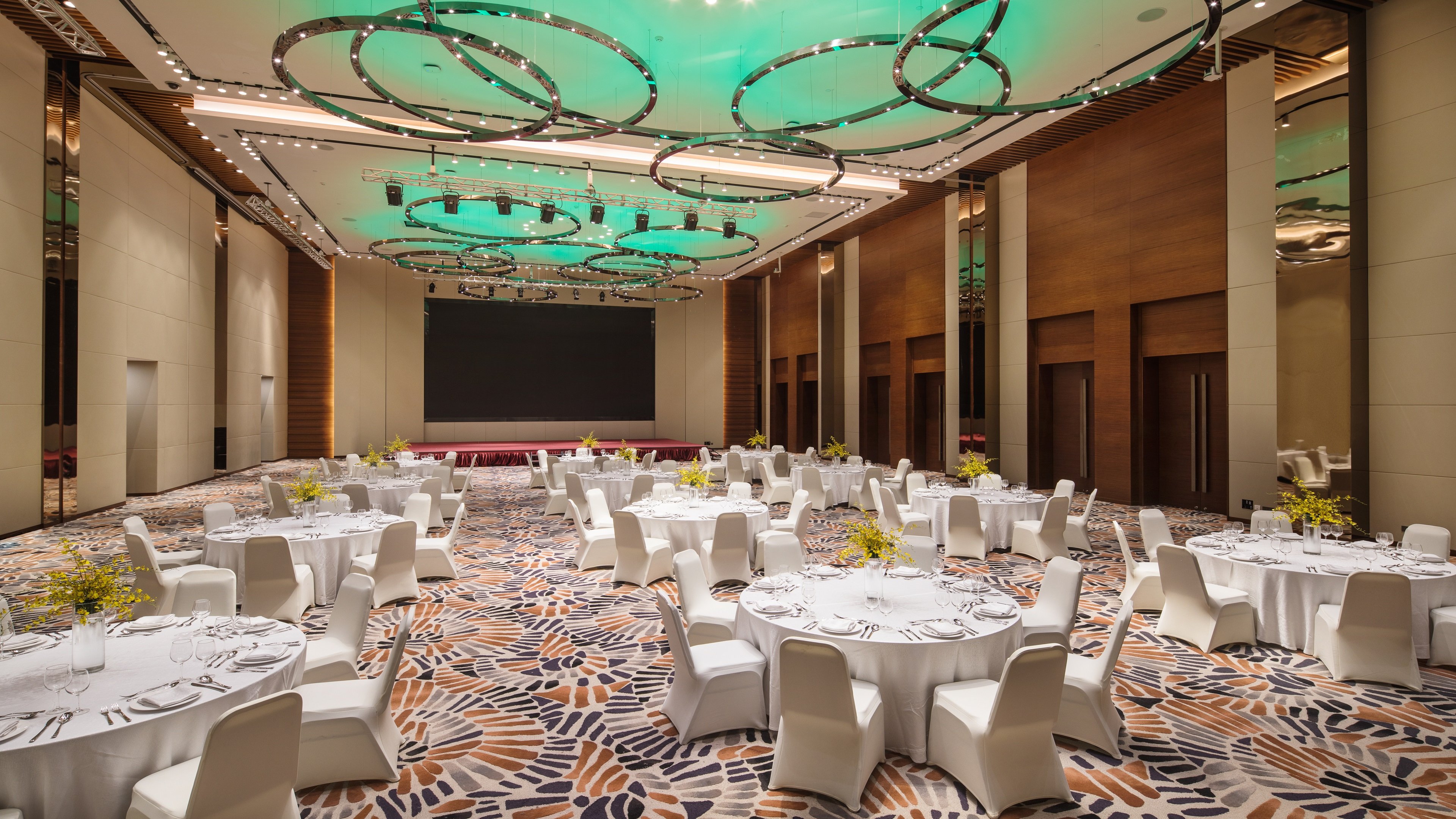 HOLIDAY INN SUZHOU TAIHU LAKE 22/27