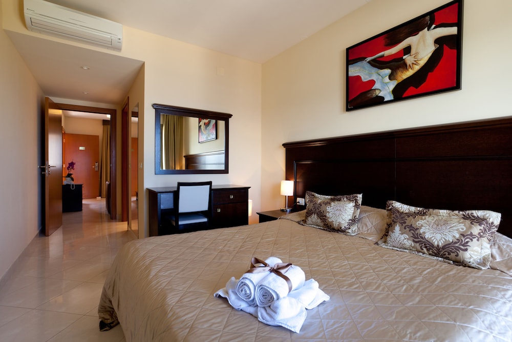 Room at Blue Waves Resort, MALINSKA-DUBASNICA