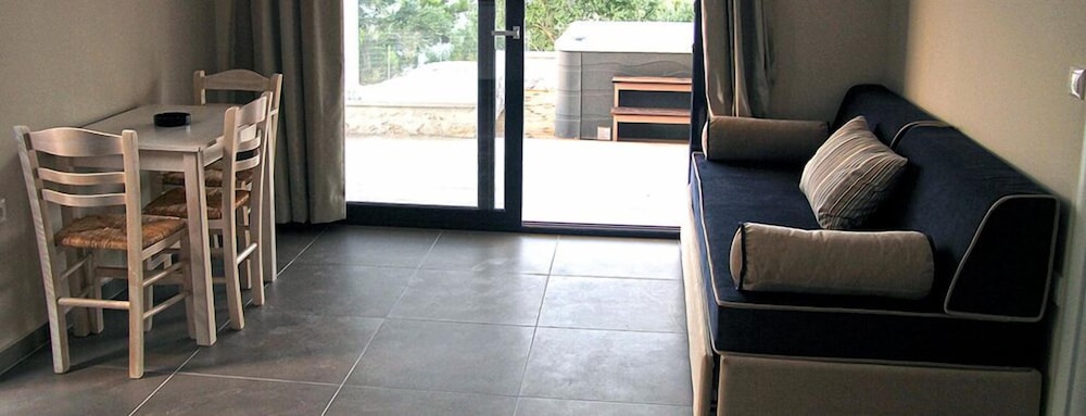 Villa Contessa 24/50
