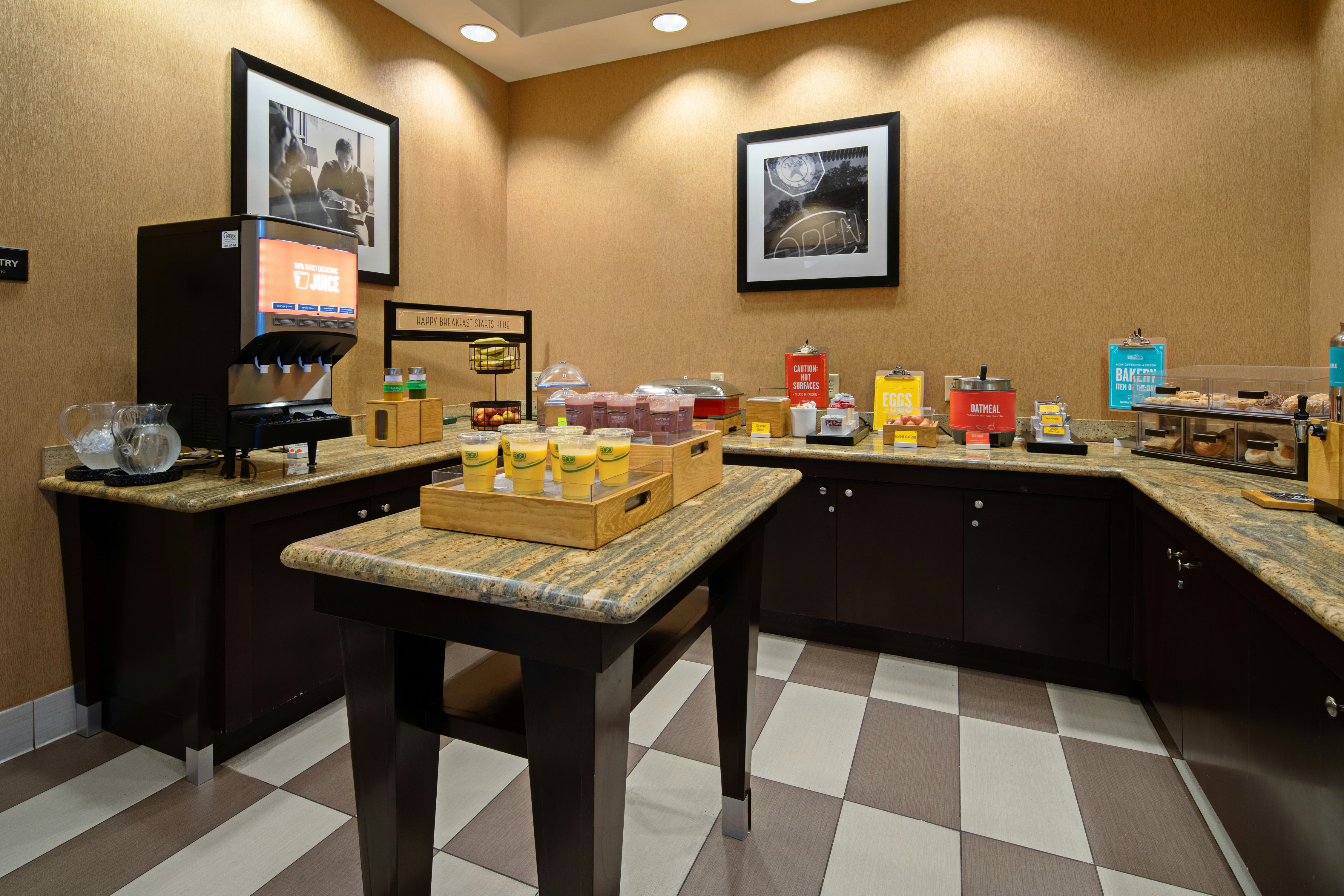 Hampton Inn Suites Bremerton 49/57