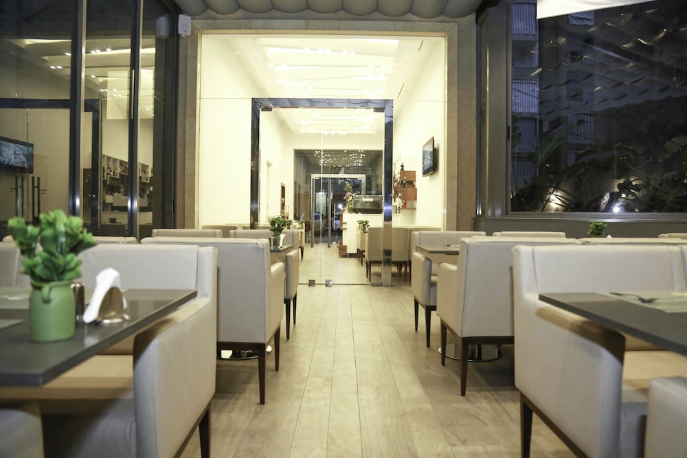 Urban Central Suites Beirut 58/69