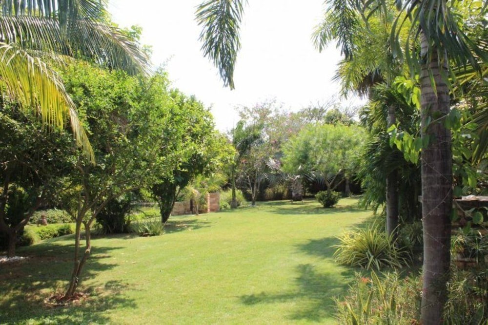 Malee Garden 35/48