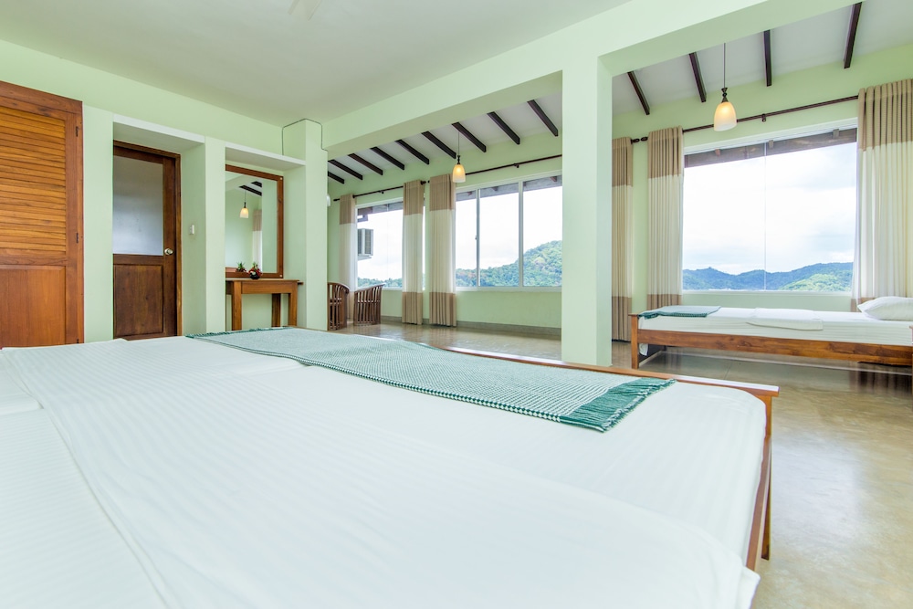 2 BEDROOMS, DELUXE, QUADRUPLE, MOUNTAIN VIEW