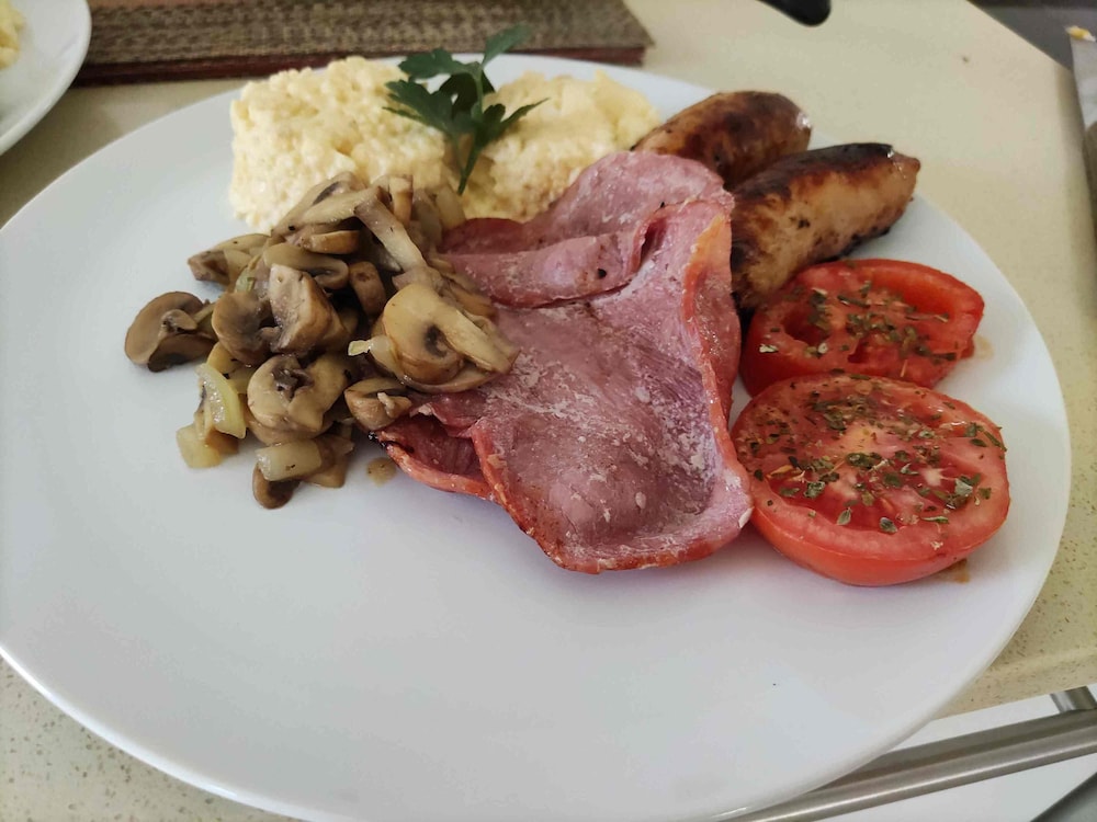 Gem in the Bush Lodge 9/50