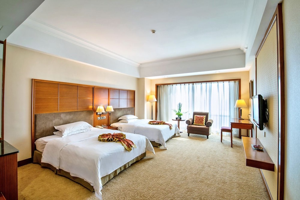 Gladden Hotel Jiangmen 17/61