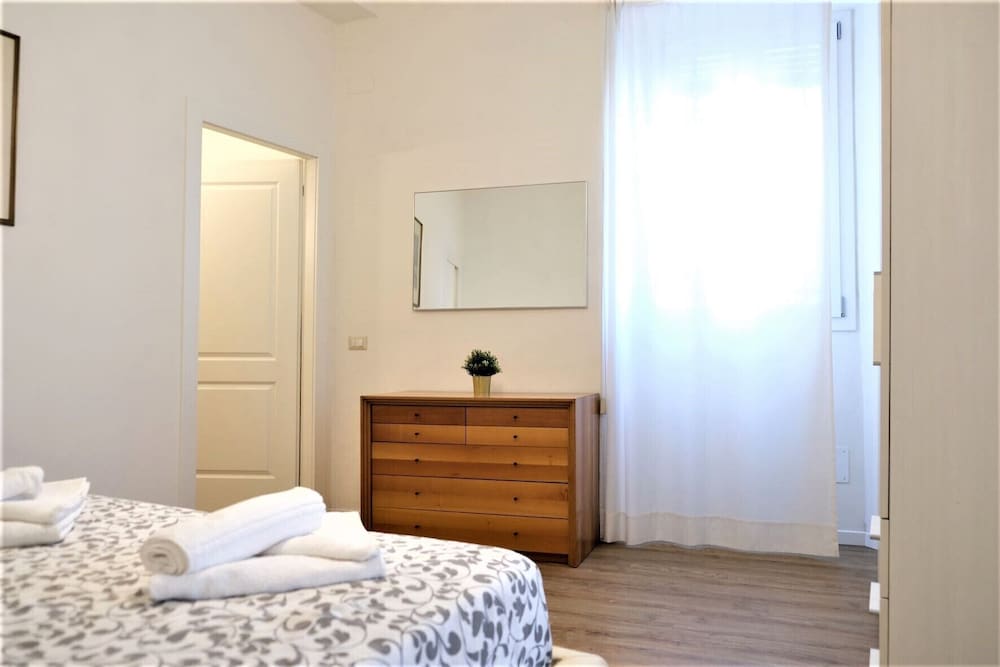 Wine Apartments Florence Morellino 7/28