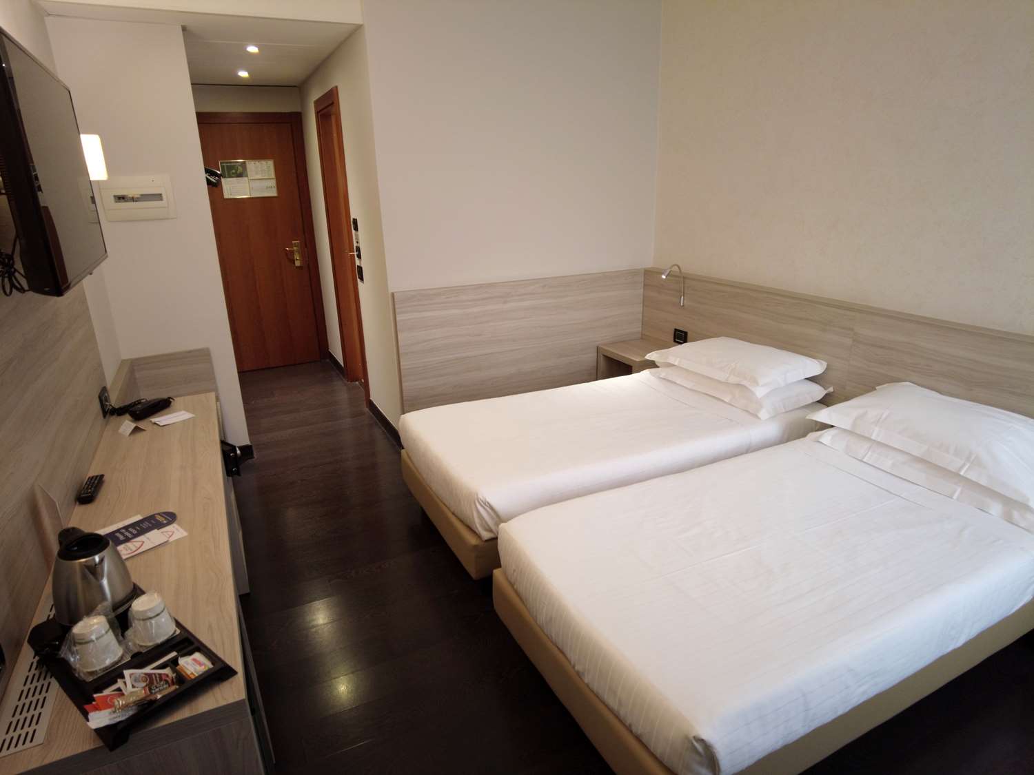 Premium, Twin Beds