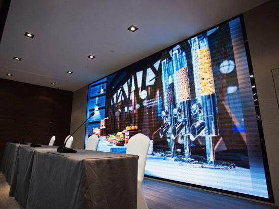 Weide Hotel (Nantong Harmony City) 4/26