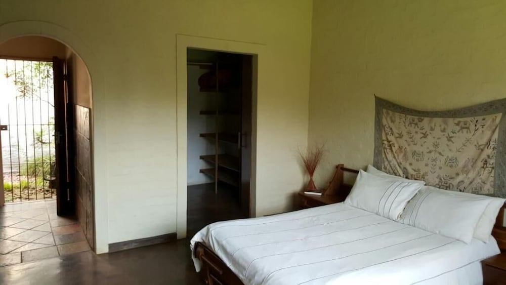 African Silhouette Guesthouse 29/62