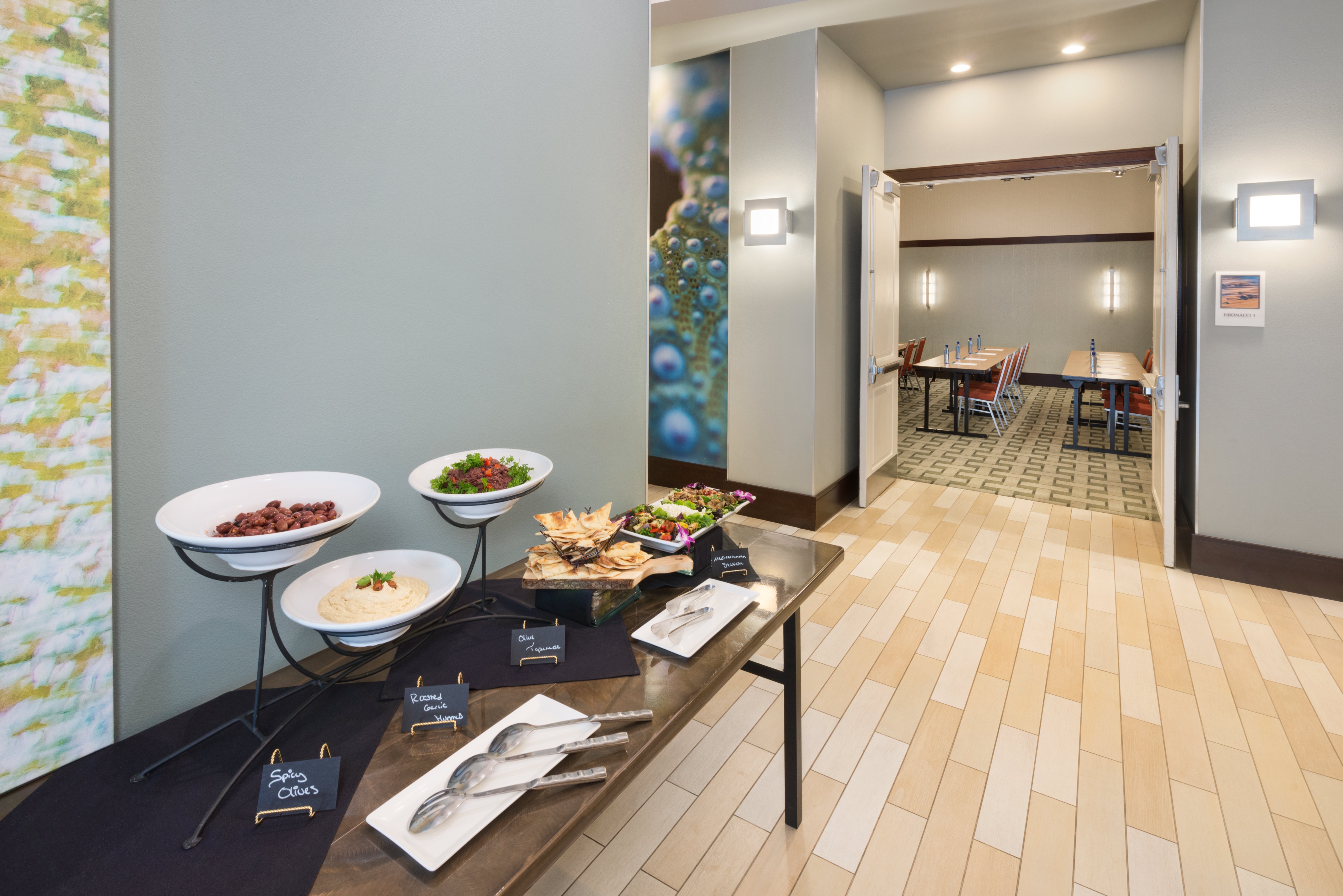 Hotel Indigo San Diego Gaslamp Quarter 50/80
