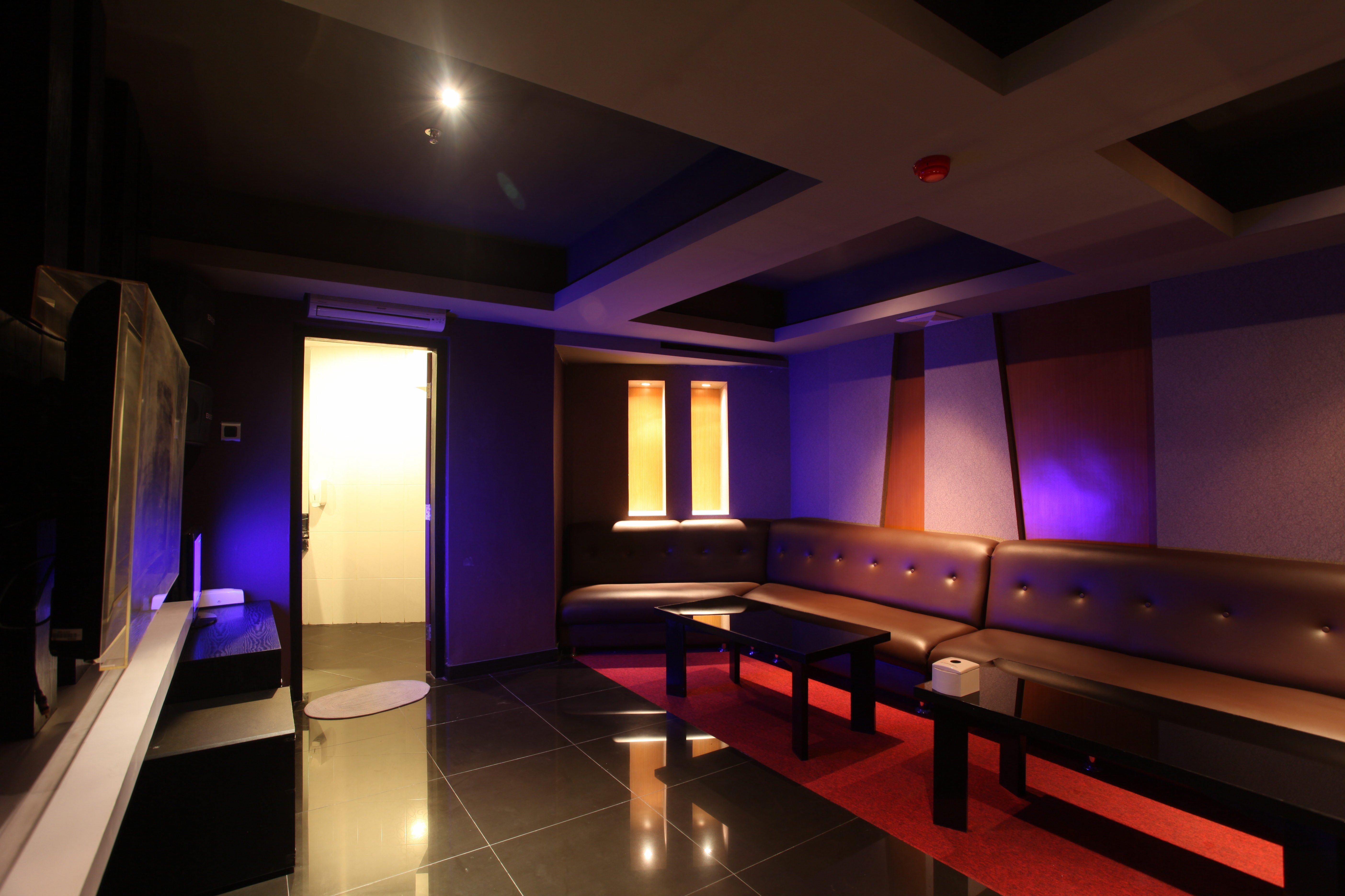 Holiday Inn Pasteur 27/50