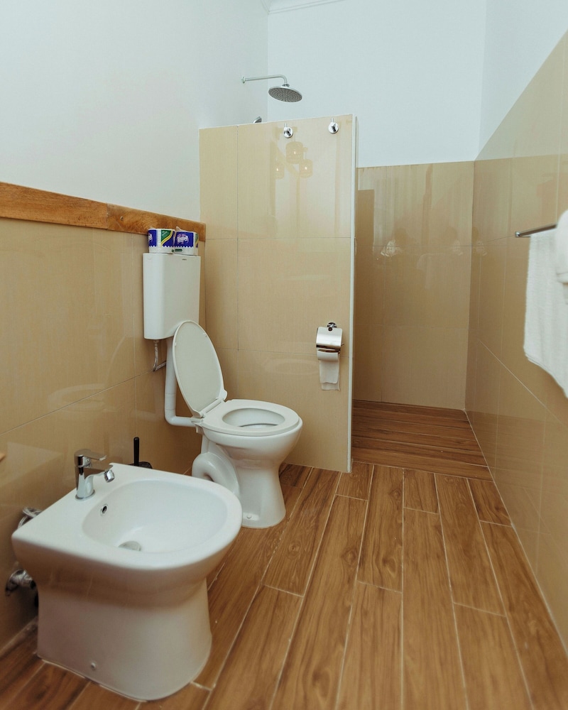 Blackstone Beach Resort 40/40
