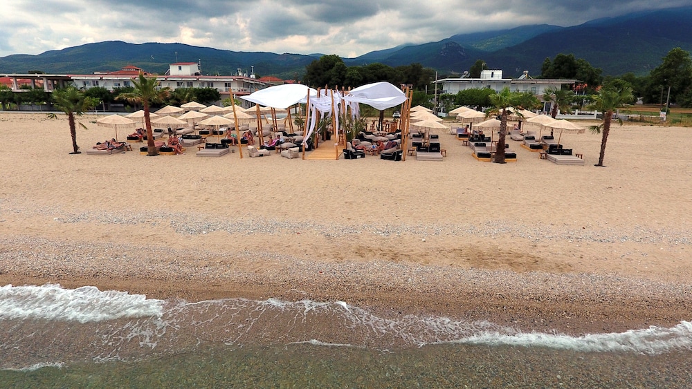 Avaton Luxury Resort and Spa 41/49