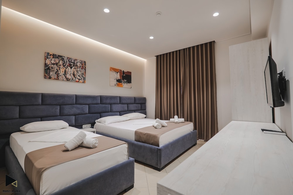 Hotel Alpha 6/50