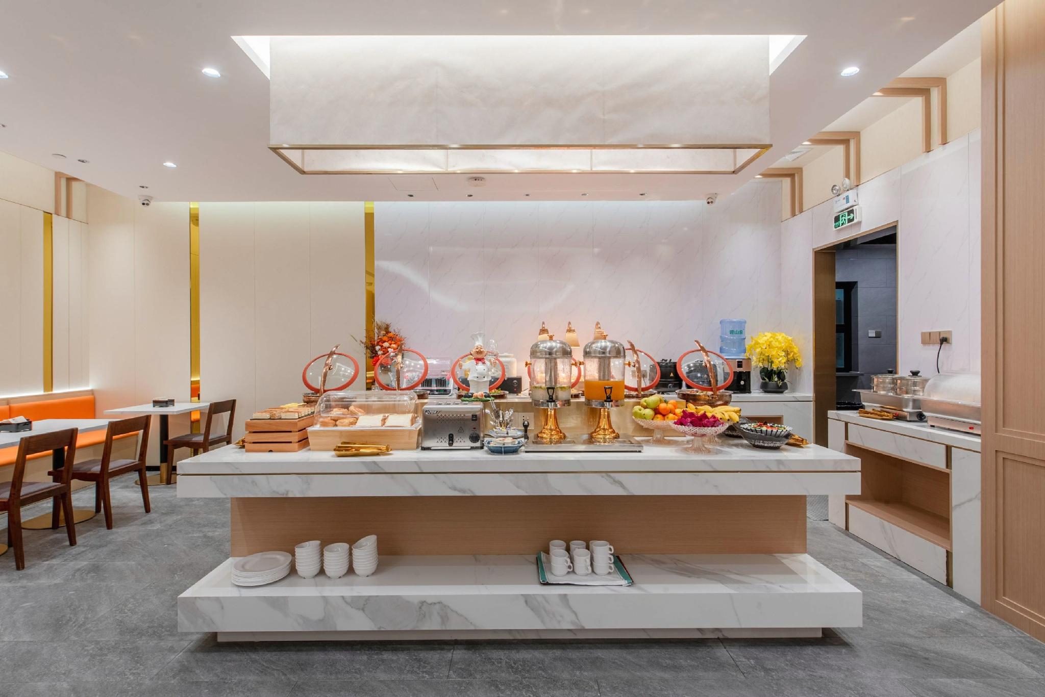 ZMAX Hotel (Zhuhai Gongbei Port) 38/42