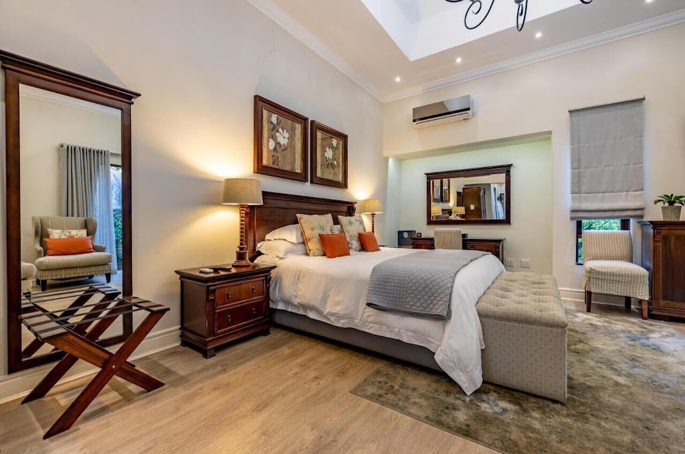 Sheppard Boutique Guesthouse 16/50