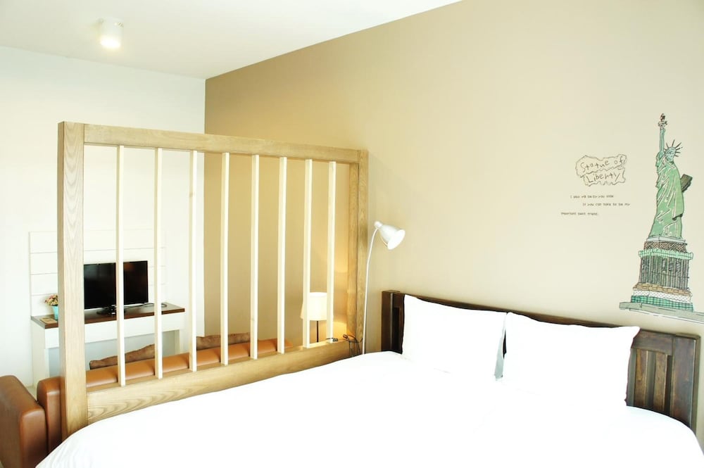 Wealth 30Th Apartment 16/41