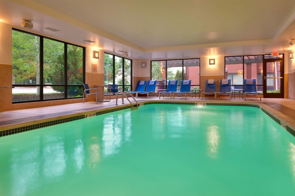 TownePlace Suites by Marriott Omaha West 7/34