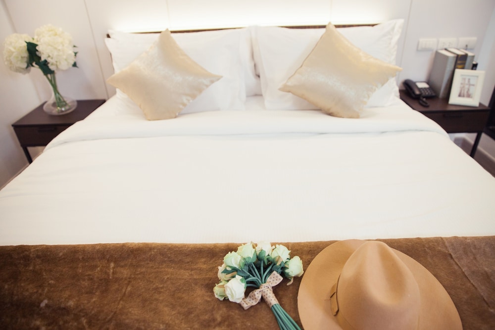 SUPERIOR, DOUBLE BED