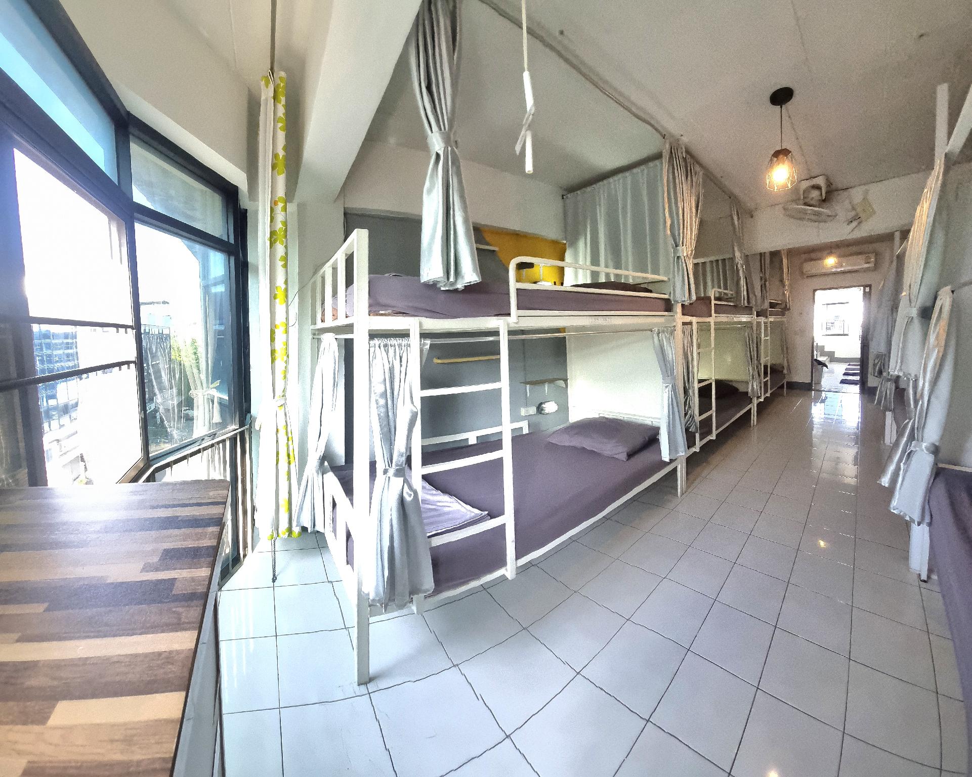 Mixed Dorm, Standard, Single, 10 Beds