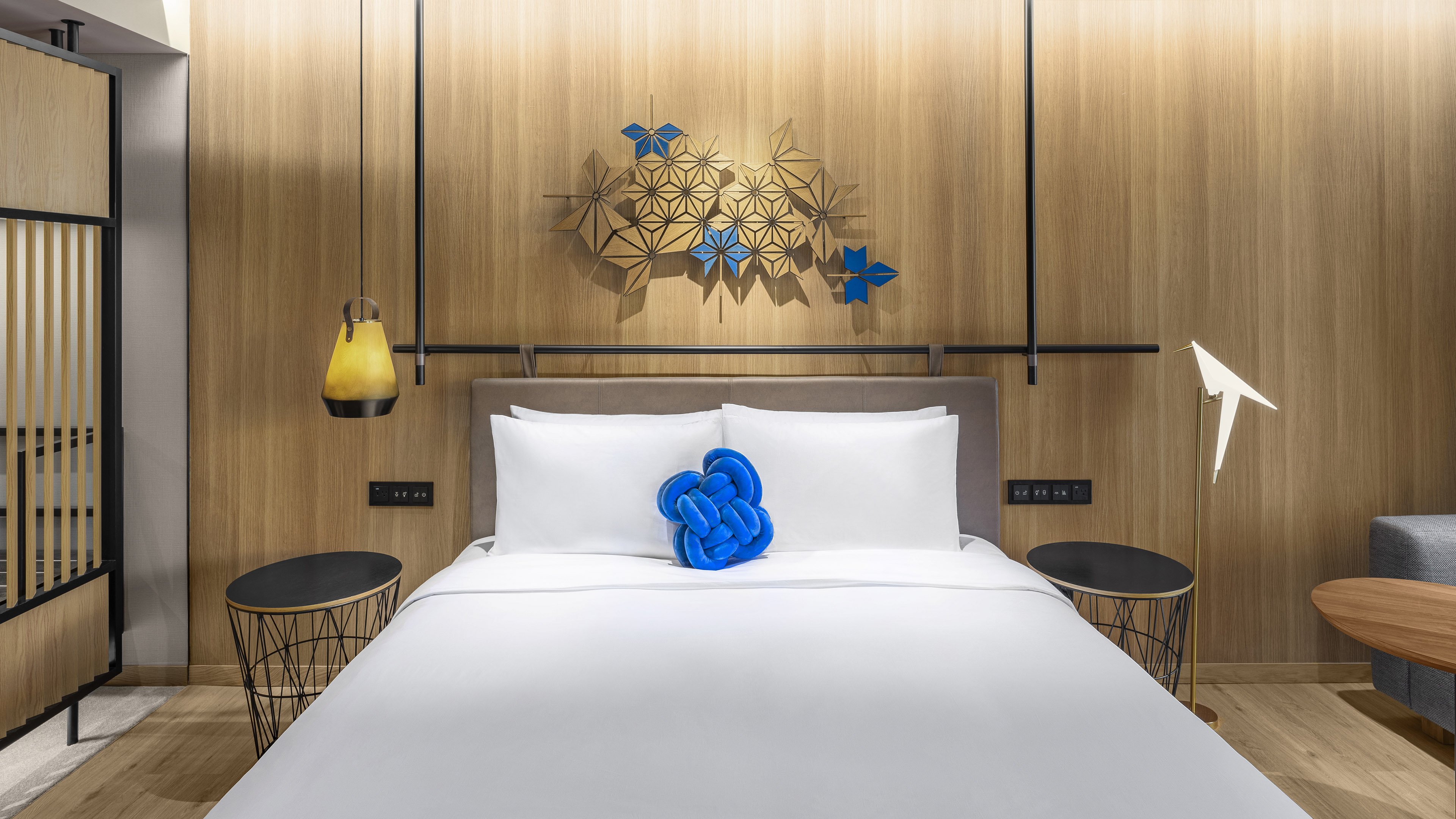 Standard, King Bed, Bath and Shower