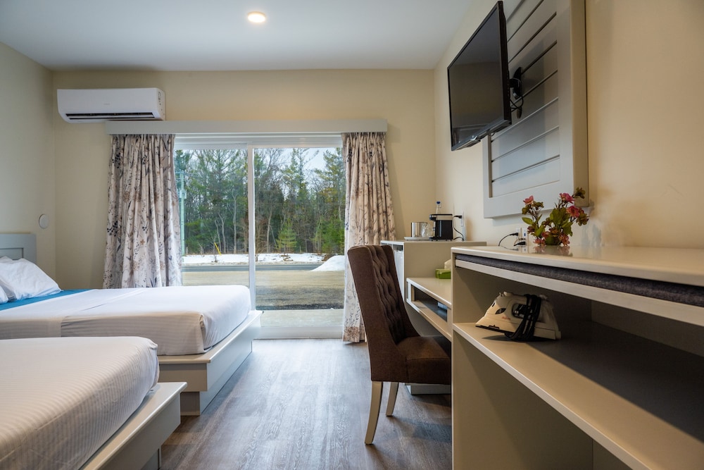 Leelas Villa Inn Flesherton 28/28
