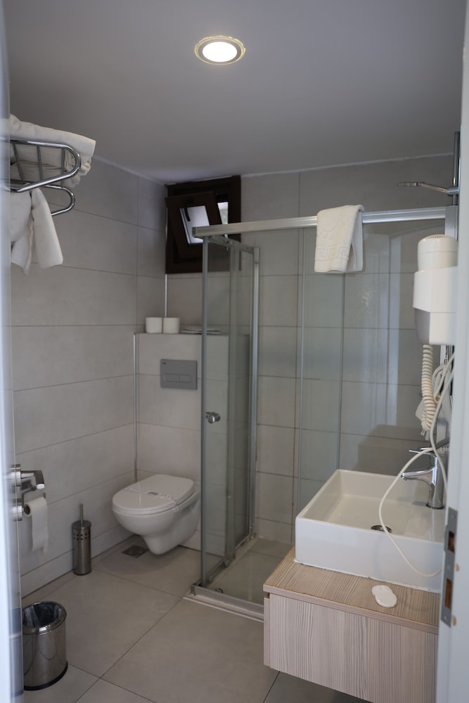 Sardinia Hotel 50/50