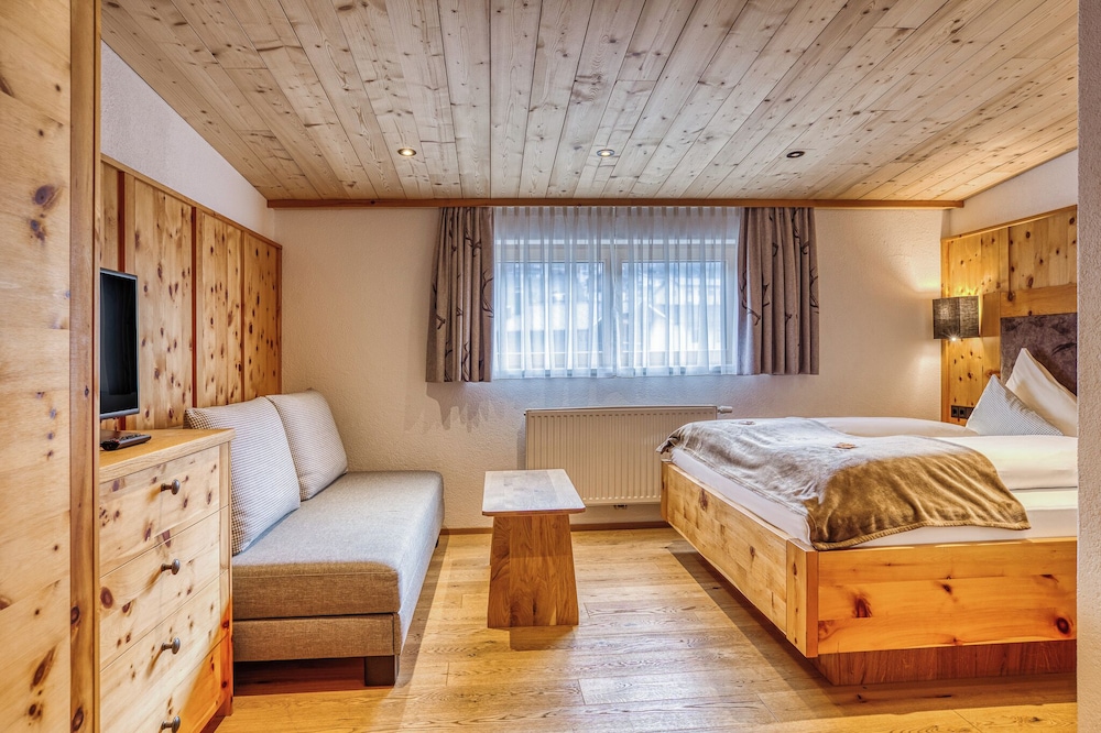 Alpenhotel Stolz 18/50